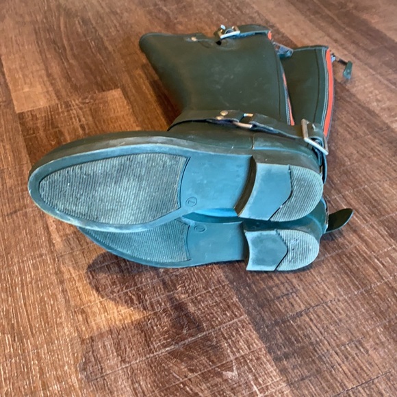 SOLD Steve Madden rain boots - Picture 3 of 3